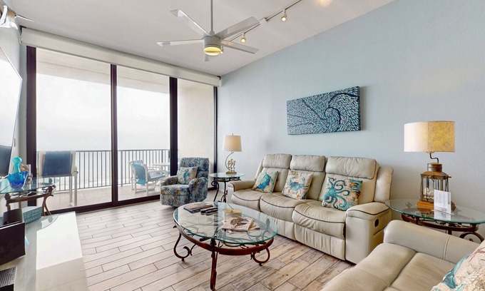 South Padre Island House | 12th-floor penthouse beach perch with pools, tennis & gym