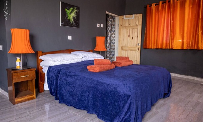 Bakau Villa | Delightful 13-Bed Retreat on Cape Point Beach, Bakau