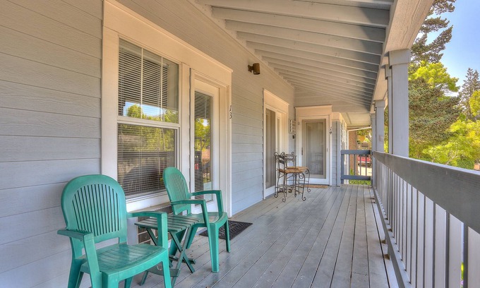 Hood River Condo | Cozy Lodge Condo Near Golfing, Biking & Family Activities