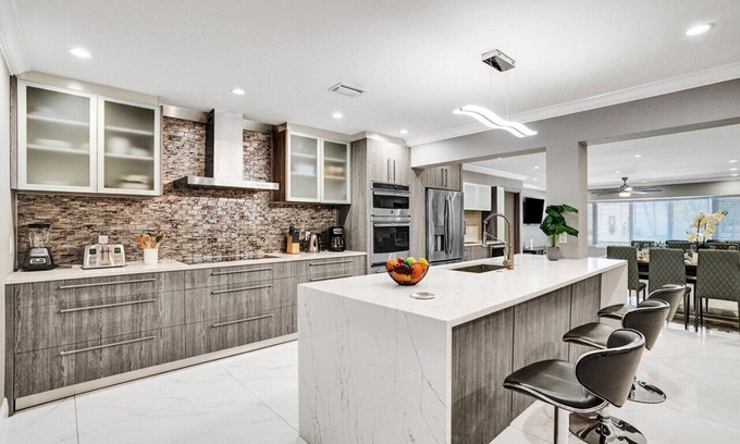 South Lake Villa | Elegant 5BR Villa in Hollywood Lakes with Ocean Views