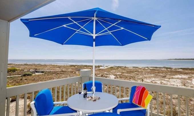 Seabrook Island Villa | Beachfront 1314 Pelican Watch Villas with Free Amenity Cards