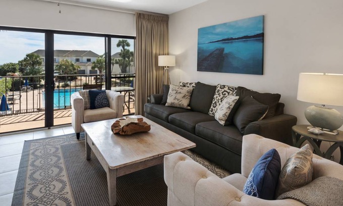 Seagrove Beach Apartment | Spacious 3-Bedroom Apartment with Oceanfront Views