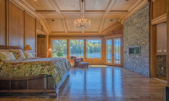 Highland House | Family Retreat with Pool & Lake Views on 164 Acres
