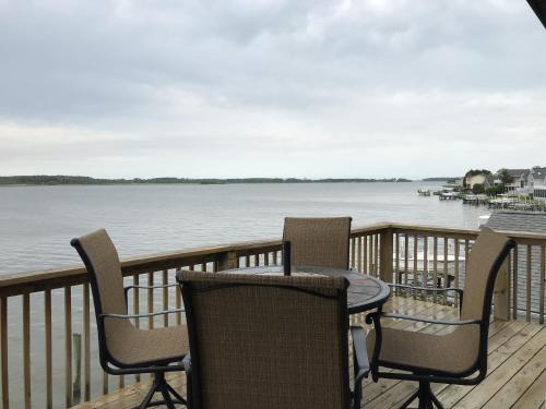 Ocean Pines House | Prime Location at 14 Clipper on the Bay with Pool Access