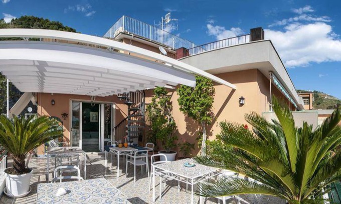 Maiori Bed & Breakfast | Unforgettable Bed and Breakfast Experience - Guest Rated 10/10