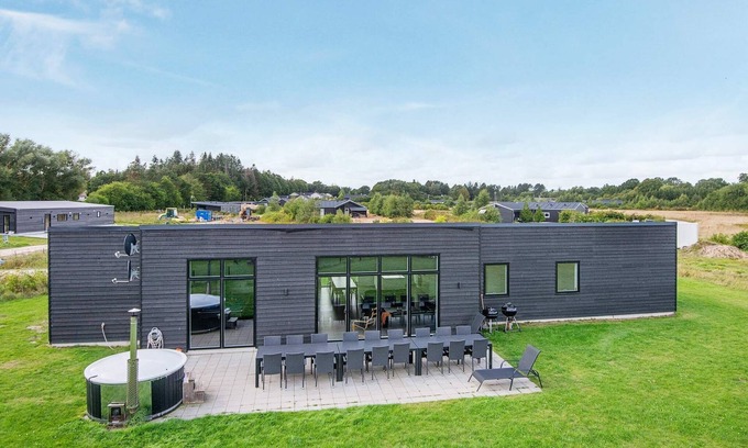 Fjellerup Strand House | Spacious 14-Person Holiday Home in Glesborg with Pool