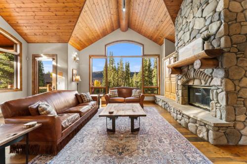 Keystone House | Tranquil Retreat at 140 Goldenrod Circle with Hot Tub