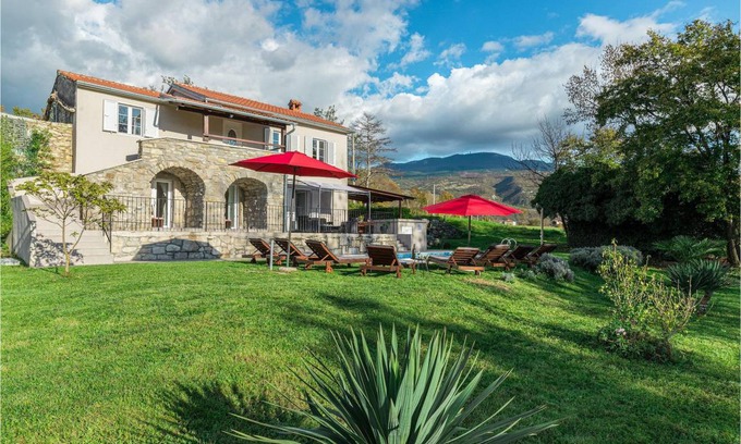 Boljun House | 145 m² House ∙ 4 bedrooms ∙ 8 guests