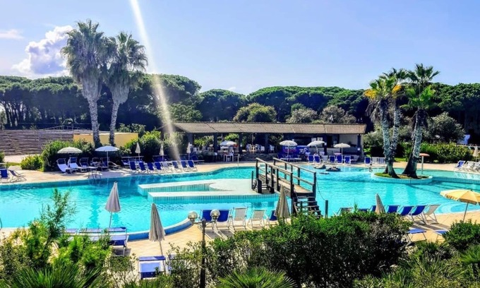 Arborea Apartment | Beachside Retreat at 15 Ala Birdi Cottage, Arborea, Italy