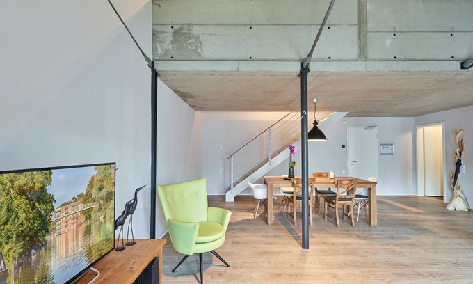 Wessendorf Apartment | Comfortable 2-Bedroom Apartment with Kitchen & Breakfast