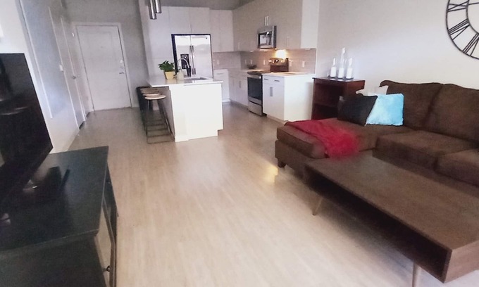Parkridge Gardens Condo | Convenient Hotel Near Downtown and The Drag of ATX