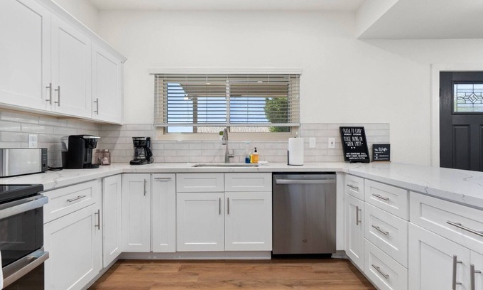 East Mesa House | Convenient Stay Near Legacy Park and Superstition Springs
