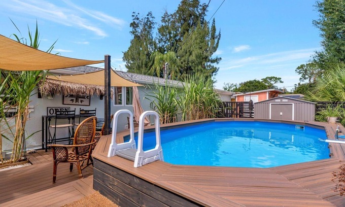 Largo House | Romantic Villa with Private Pool & Ocean Views for Couples