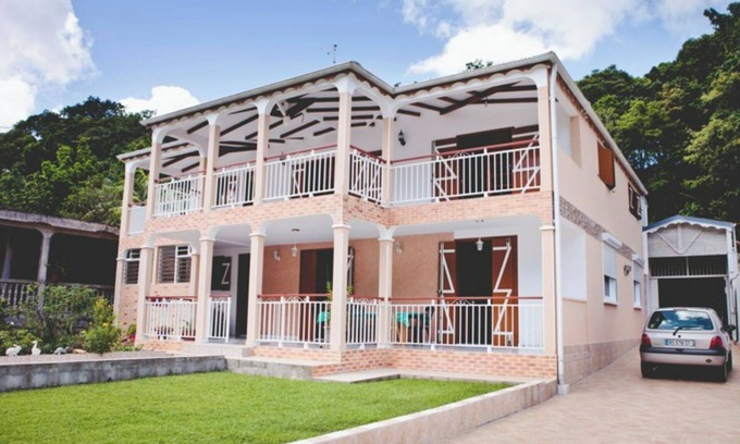 Jabrun Apartment | Unwind Steps from Beautiful Beaches in Family-Friendly Retreat