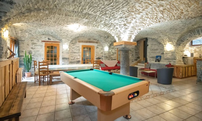 Saint-Andre Ski Chalet | Perfect Retreat: 15-Person Gîte with Sauna & Billiards