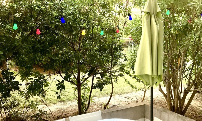 Frejus Port Apartment | Beachside Studio with Pool, Kitchen & 10/10 Guest Rating