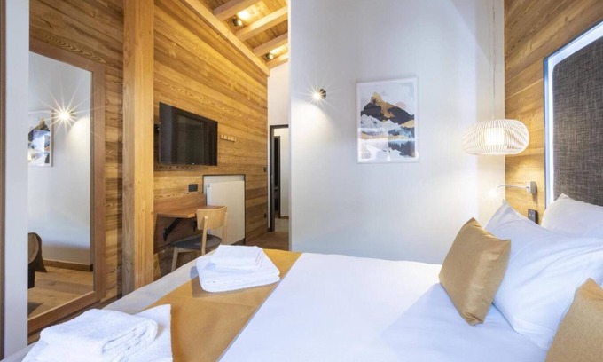 Lanslevillard Apartment | Convenient Getaway with Pool, Spa & Pet-Friendly Options