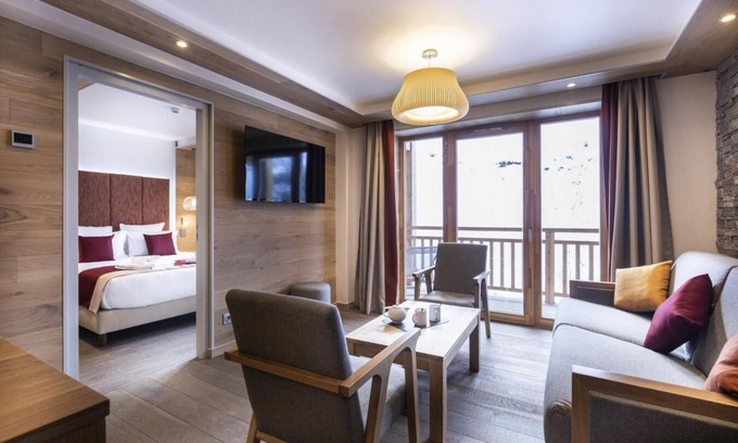 Lanslevillard Apartment | Convenient Hotel with Pool, Spa & Balcony Near Resort Center