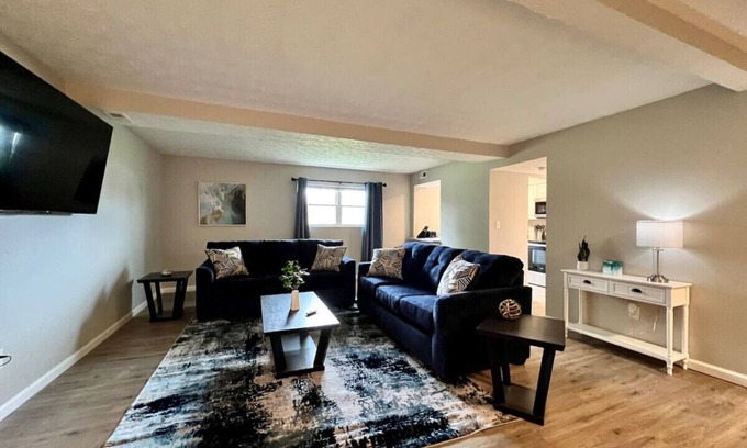 Middletown Apartment | Chic 2 BDRM Apartment in Middletown with Breakfast Included