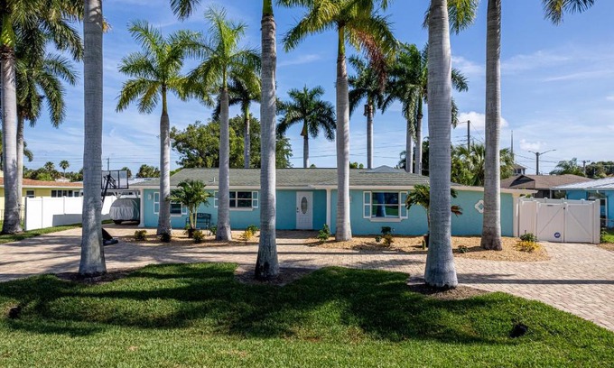 Cypress Lakes Estates House | Explore 1557 Braeburn - Sea Breeze Oasis Family Retreat