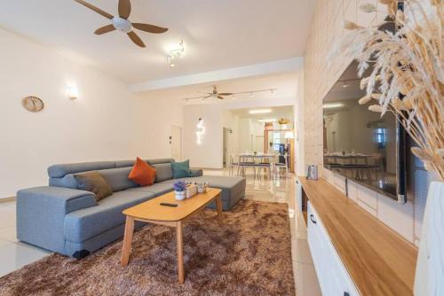 Bandar Sri Sendayan House | Ideal 15-Pax Stay in Seremban - Guest Rated: 9.8/10