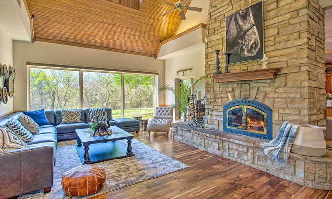 Pilot Point House | Serene 16-Acre Ranch with Spa & Private Pond Escape