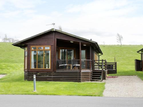Tunstall House | Inviting 16 Badgers Retreat: Pet-Friendly with High Ratings
