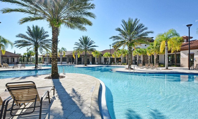 Loughman Resort | Spacious Gated Home Near Disney with Private Pool & Gym