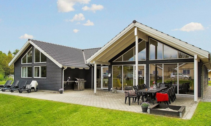 Fjellerup Strand House | Ideal 16-Person Holiday Home in Glesborg with Pool & Spa