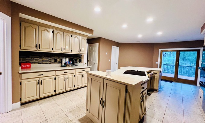 Albion House | Discover 16 Sleep at Luxury Haven - Family-Friendly Retreat