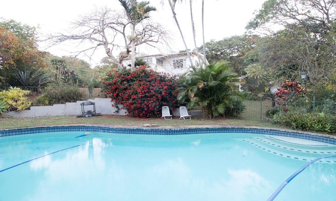 Sea Park Apartment | Cozy 16 St Johns Apartment with Ocean View & Pool