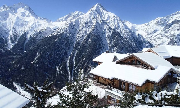 Les Deux Alpes Ski Chalet | 162 m² Chalet ∙ 4 bedrooms ∙ 12 guests