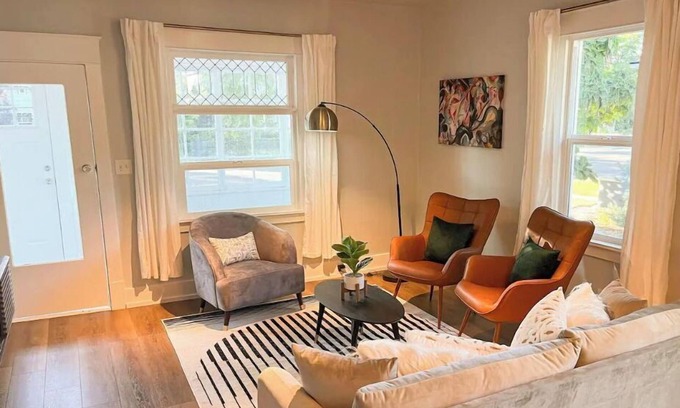 Nampa House | Top-Rated 16th Ave Retreat: Family-Friendly & Breakfast Included