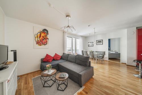 Hernals Apartment | Top-Rated C&J's Apartment: Family-Friendly with Accessibility