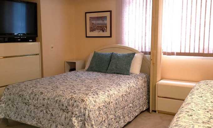 Elk Rapids Condo | Experience Elk Rapids Condo #17 with Pool & Breakfast