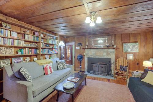 Linville Falls House | Discover Tensies Cottage: Pet-Friendly Retreat at Linville Falls