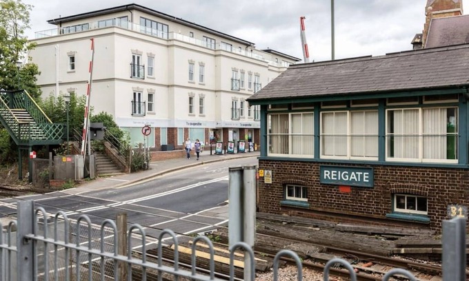 Reigate Apartment | Family-Friendly Getaway at 17 Trinity House Apartment