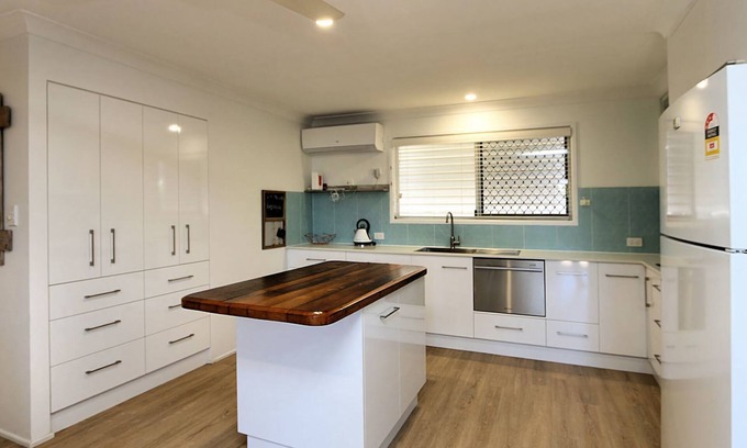 Elliott Heads House | Seaside Escape: 17 Welch Street Elliott Heads Awaits You