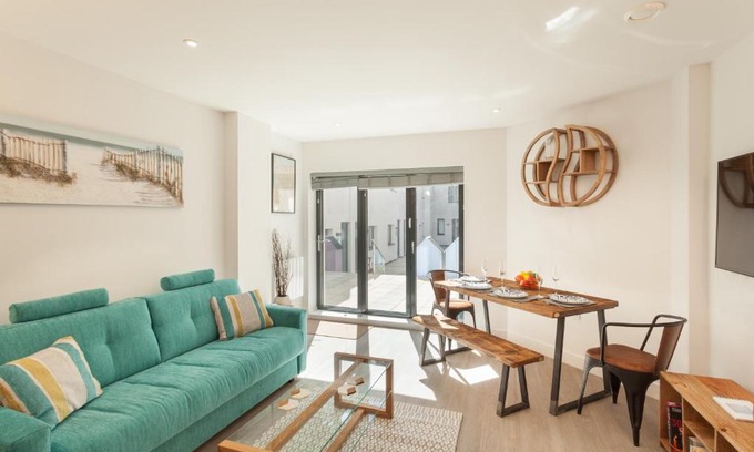 Mortehoe Apartment | Discover 17 Woolacombe The Byron: Family-Friendly Retreat