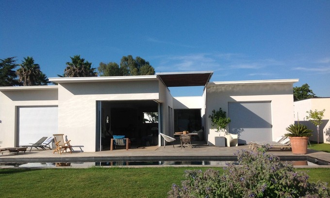 Saint-Aunes House | Stunning Oceanfront Architect House with Private Pool