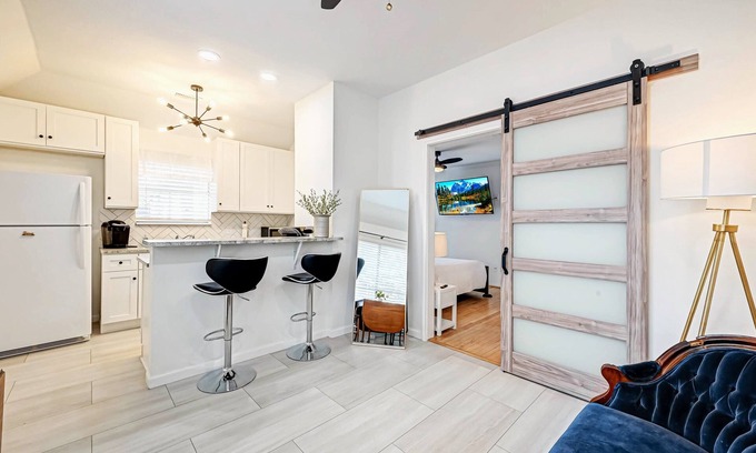 Neartown Apartment | Pet-Friendly Ocean View Duplex at 1714 Fairview
