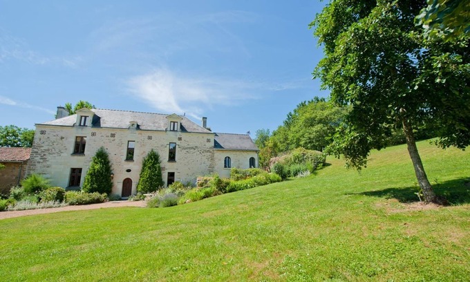 Concourson-sur-Layon Villa | Experience Timeless Elegance at 17th Century Manor House