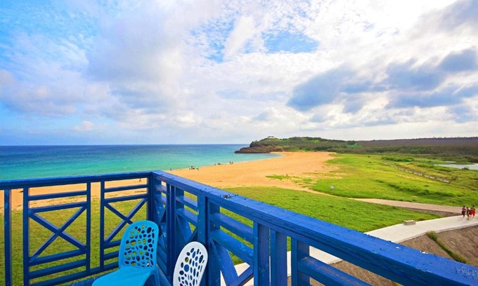 Magong House | Beachfront Bliss at 180 Beach Front Villa – Rated 8.8/10