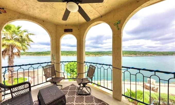 Spicewood Condo | Stunning Lake View Private Villa with Pool on Lake Travis