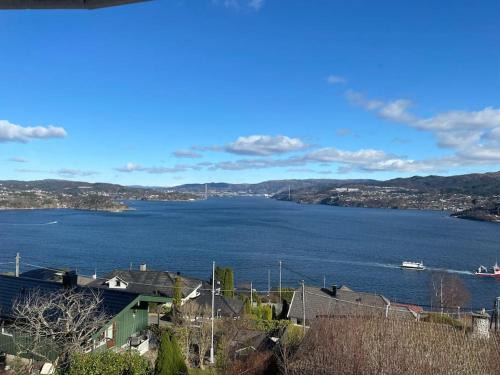Godvik Villa | Stunning 180 Degrees Seaview Retreat - Pet & Child Friendly