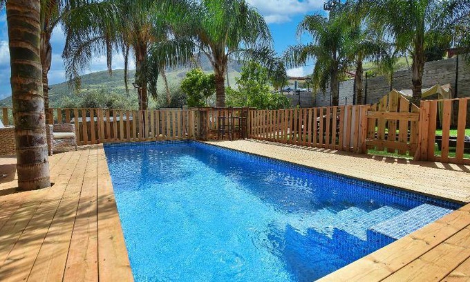Migdal Villa | Spacious 7-Bedroom Villa Ideal for Large Groups