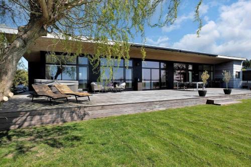Holbaek House | 18007-Holbaek-Fjorddalsvej-27