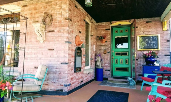 Westside North Bed & Breakfast | Relax at 1812 Overture B&B: Spa, Dining & Top-Rated Stay