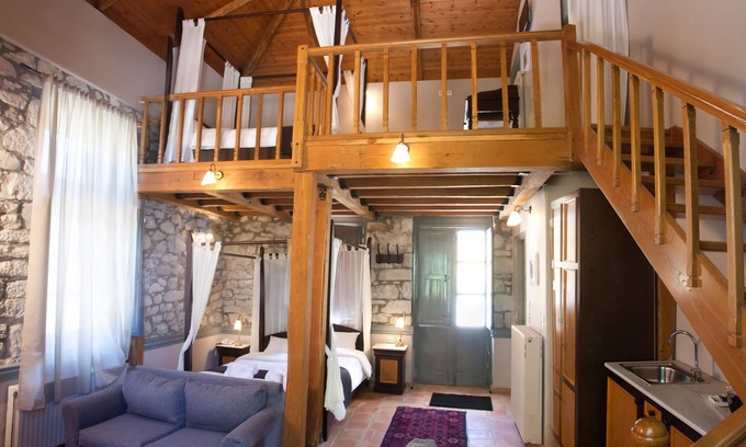 Ano Doliana Hotel | Relax at 1821 en Dolianis: Spa & Family-Friendly Retreat