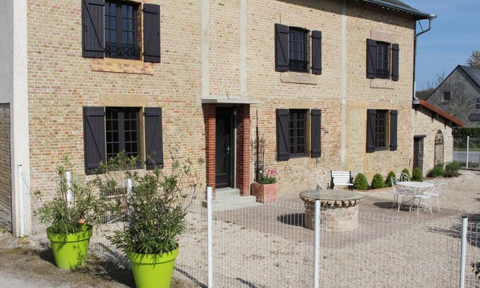 Seuil House | Discover 1843 Le Ruisseau du Moulin: Family & Pet Friendly